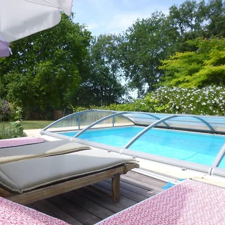 Komfort- Ruhe- Privater Pool- Ev-ladestation By Interhome * Lanquais