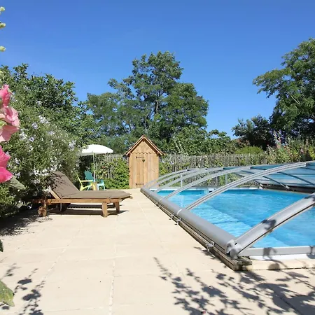 Komfort- Ruhe- Privater Pool- Ev-ladestation By Interhome