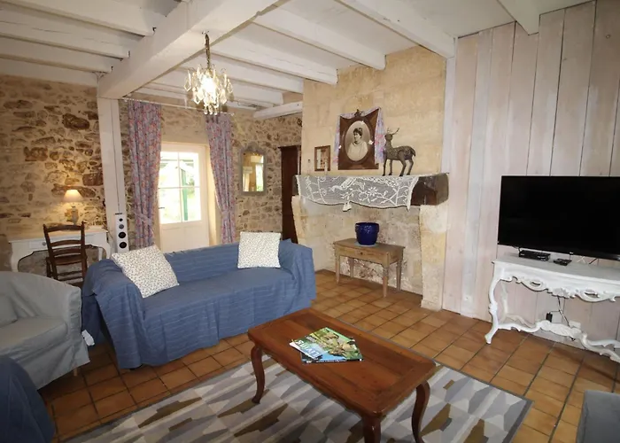 Komfort- Ruhe- Privater Pool- Ev-ladestation By Interhome 펜션